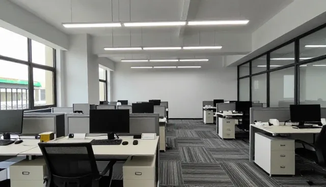 施工辅助工具在土建中的性能差异与适用场景分析